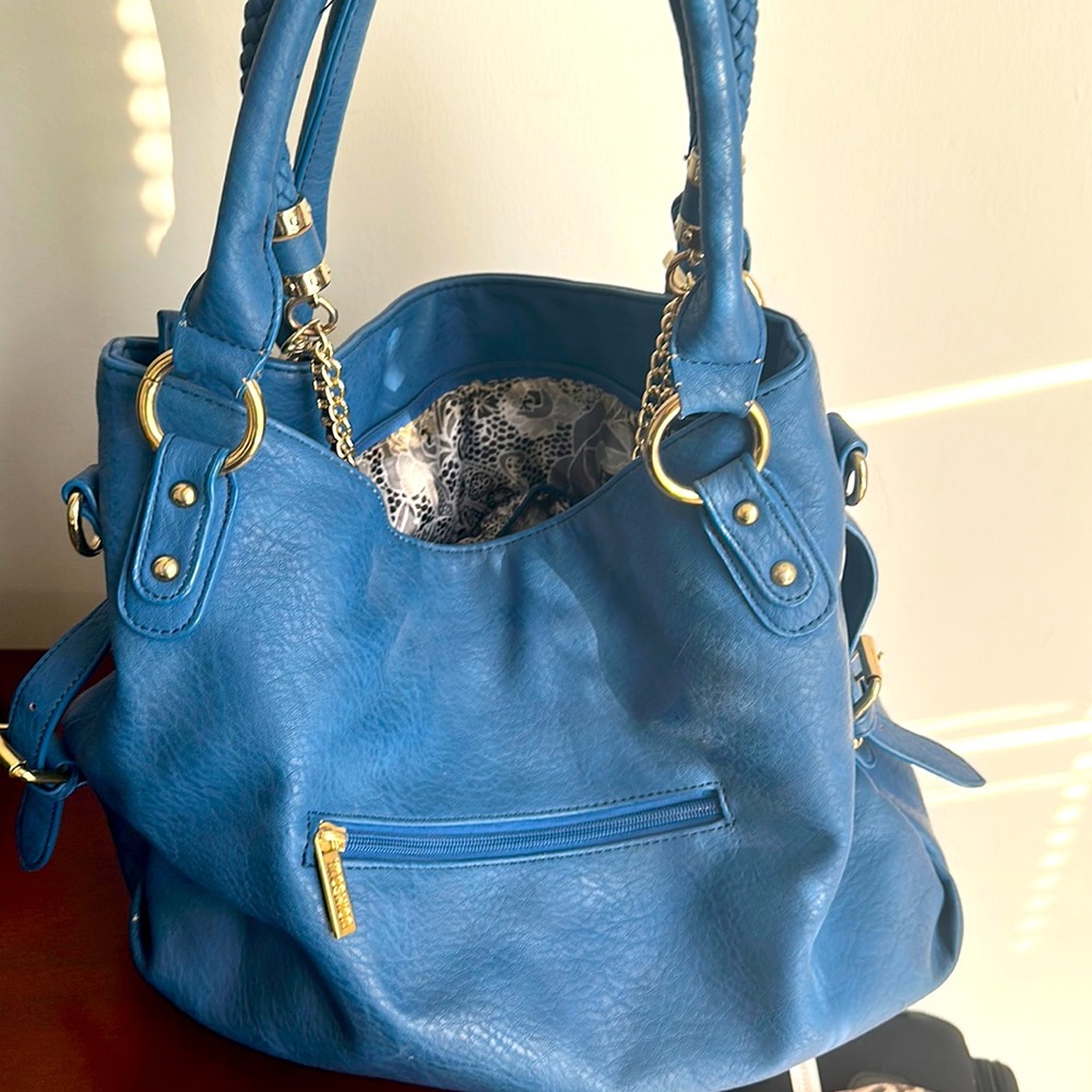 Blue shoulder bag